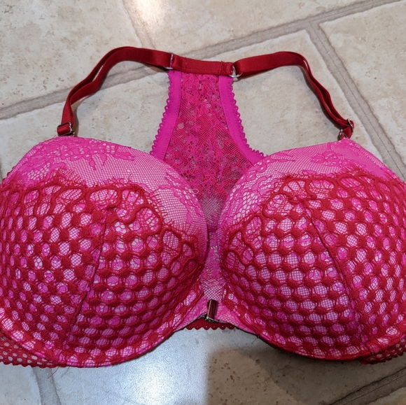 NWOT Victoria's Secret Push Up Bra! - Picture 2 of 6